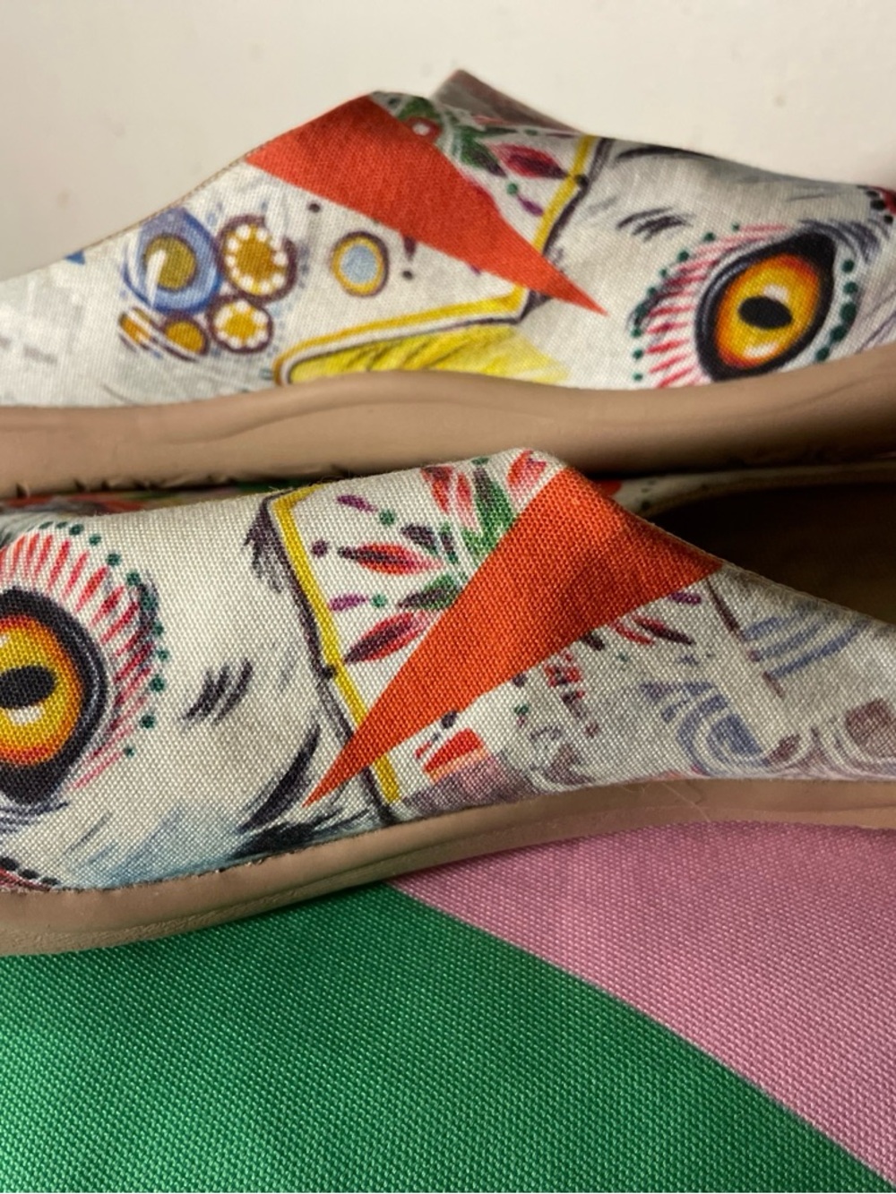UIN Colorful Cat Design Mules - Picture 3 of 5